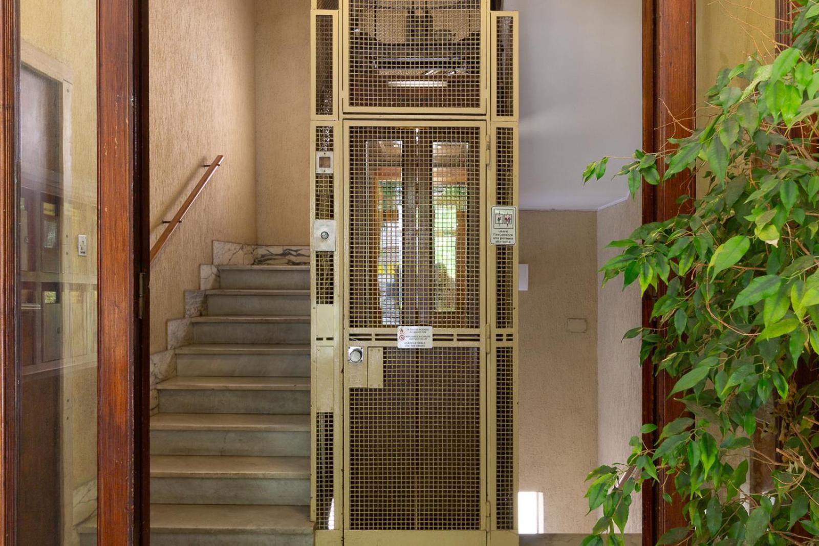 Aureum Convivium Hotel Roma Exterior foto